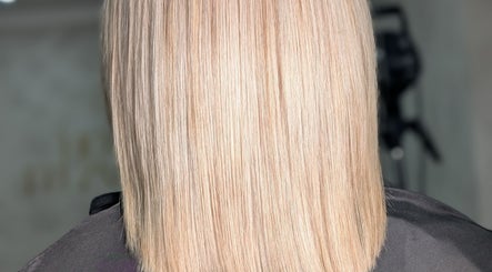 Sandi Hair Studio