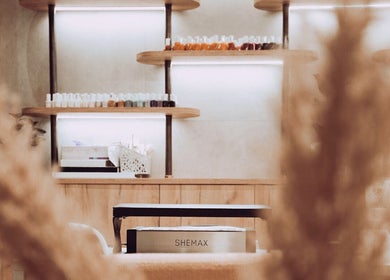 Μοντέρνος χώρος περιποίησης νυχιών στο ETHEREAL NAILS & BEAUTY, Ιωάννινα, GR.