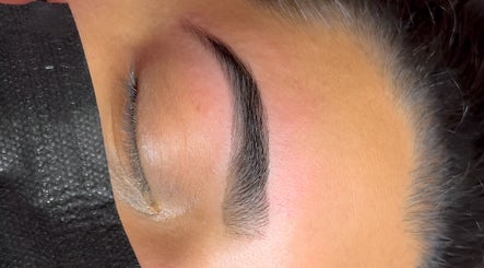 Zaskhia's Beautyque image 2