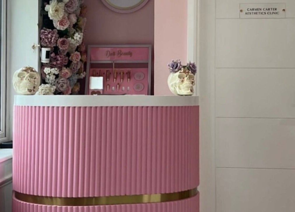 Chic pink reception at LSR Lounge, Windlesham, England, GB featuring floral decor and aesthetic displays.