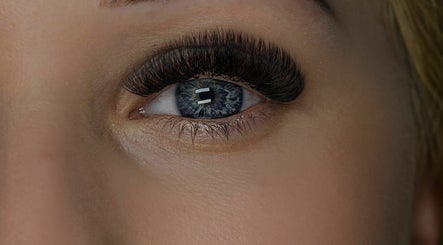 Inc-Lash Eyelash Extensions imagem 3