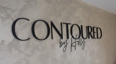 Contoured by Holly - Home Clinic صورة 2