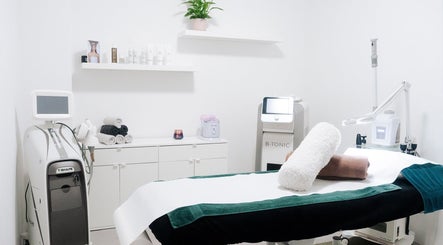 Brazilian Body&Wax | Noord image 2