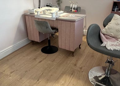 Elegant manicure station at Beauty in the Peak, High Peak, England, GB, featuring modern decor.