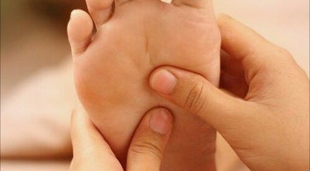 GT Reflexology and Massage Therapy Clinic image 3
