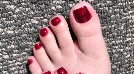 Cris Nails Manicure and Pedicure image 3