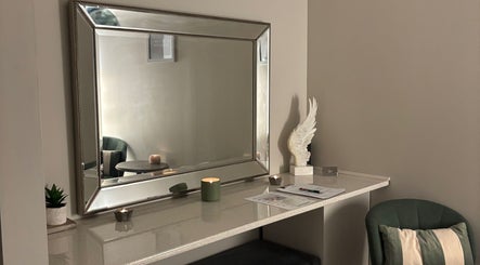 Elegant mirror and decor at The Retreat Room At GloMedispa, Grantham Farm, New South Wales, AU.