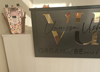 Entrance view of VU Organic Beauty by Vanessa Usher, Ħaż-żebbuġ, MT with a welcoming sign.