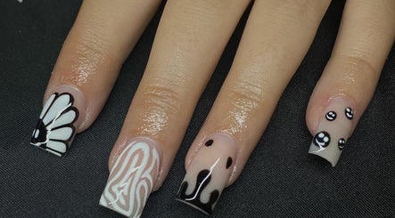 Nails with Nessaa obrázek 3