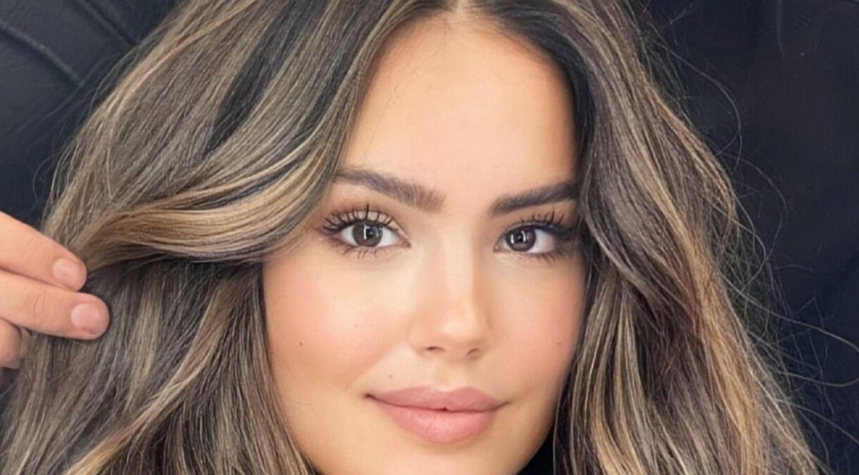 Close-up of styled hair at Sheen Coiffeur, İstanbul, İstanbul, TR showcasing glossy highlights.