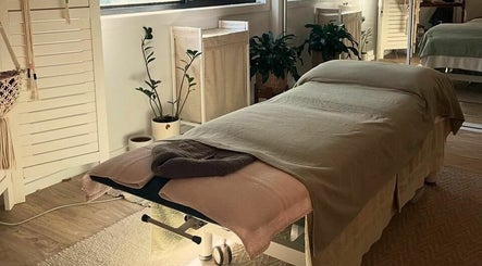 Lou McWalters Massage - Narooma