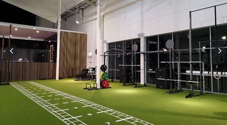 EMF Performance and Recovery Centre | Nerang slika 2