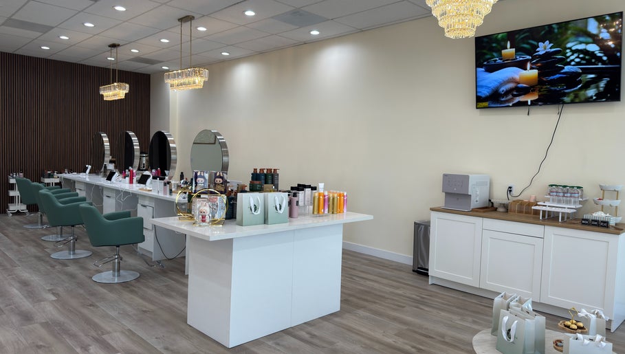 Modern interior of TT Head Spa Long Beach featuring plush seating and elegant decor in Long Beach, California, US.