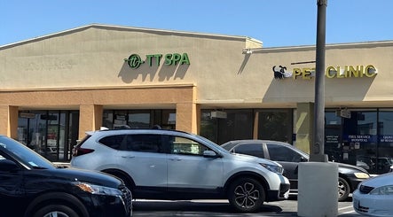 Exterior of TT Head Spa Long Beach in Long Beach, California, US with visible storefront sign.