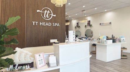 Reception area of TT Head Spa Long Beach, showcasing elegance in Long Beach, California, US.