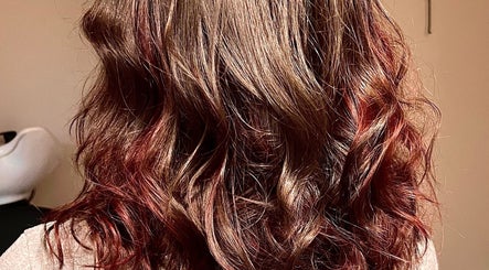Salt Hair Studio image 2