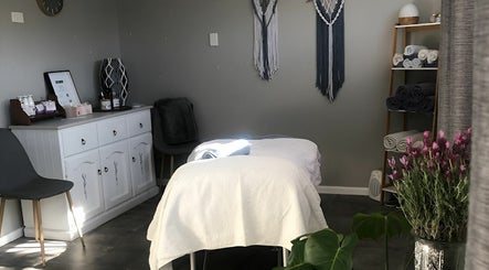 Kays Remedial Massage Therapy, bild 2