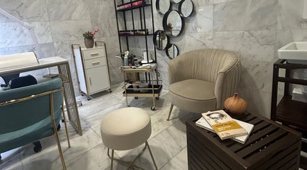 Espacio elegante en Shannel NutriEsthetic La Moraleja, Alcobendas, Comunidad De Madrid, ES con decoración moderna.