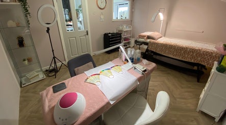 Danielle Kate Makeup and Beauty