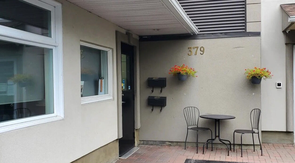 Front view of Relic Piercing And Tattoo at Ottawa, Ontario, CA with outdoor seating.