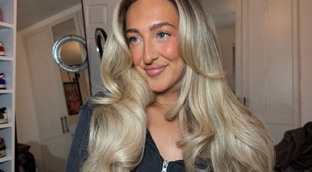Makeup By Molly Rose