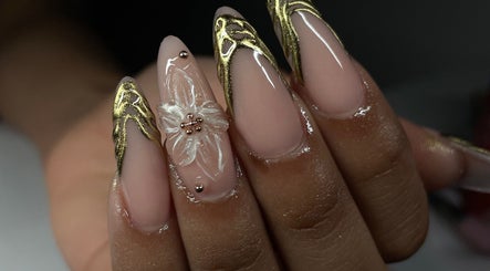 Les Do Nails image 3