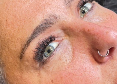 Close-up of lush eyelash extensions at Bonito Hair and Beauty, Rushden, England, GB.