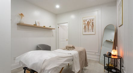 Aura Wellness image 3