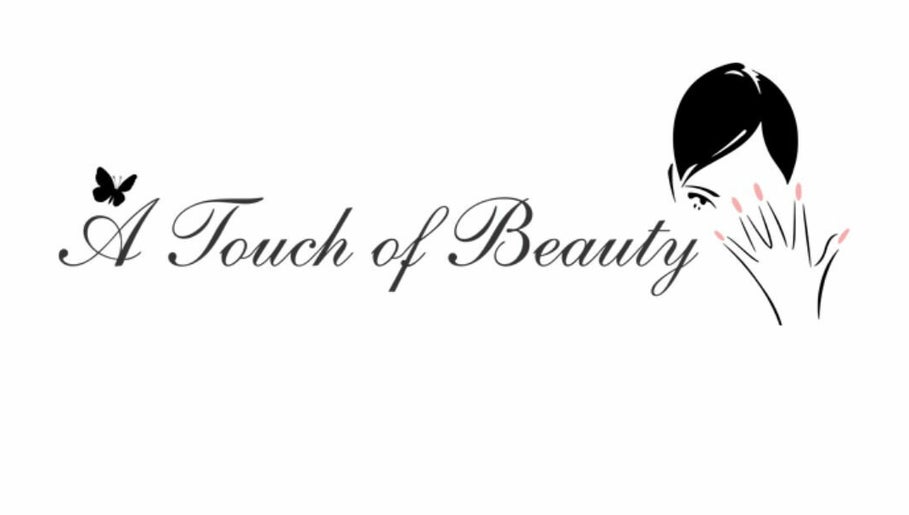 A Touch Of Beauty x – kuva 1