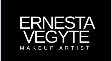 Ernesta Make up Artist