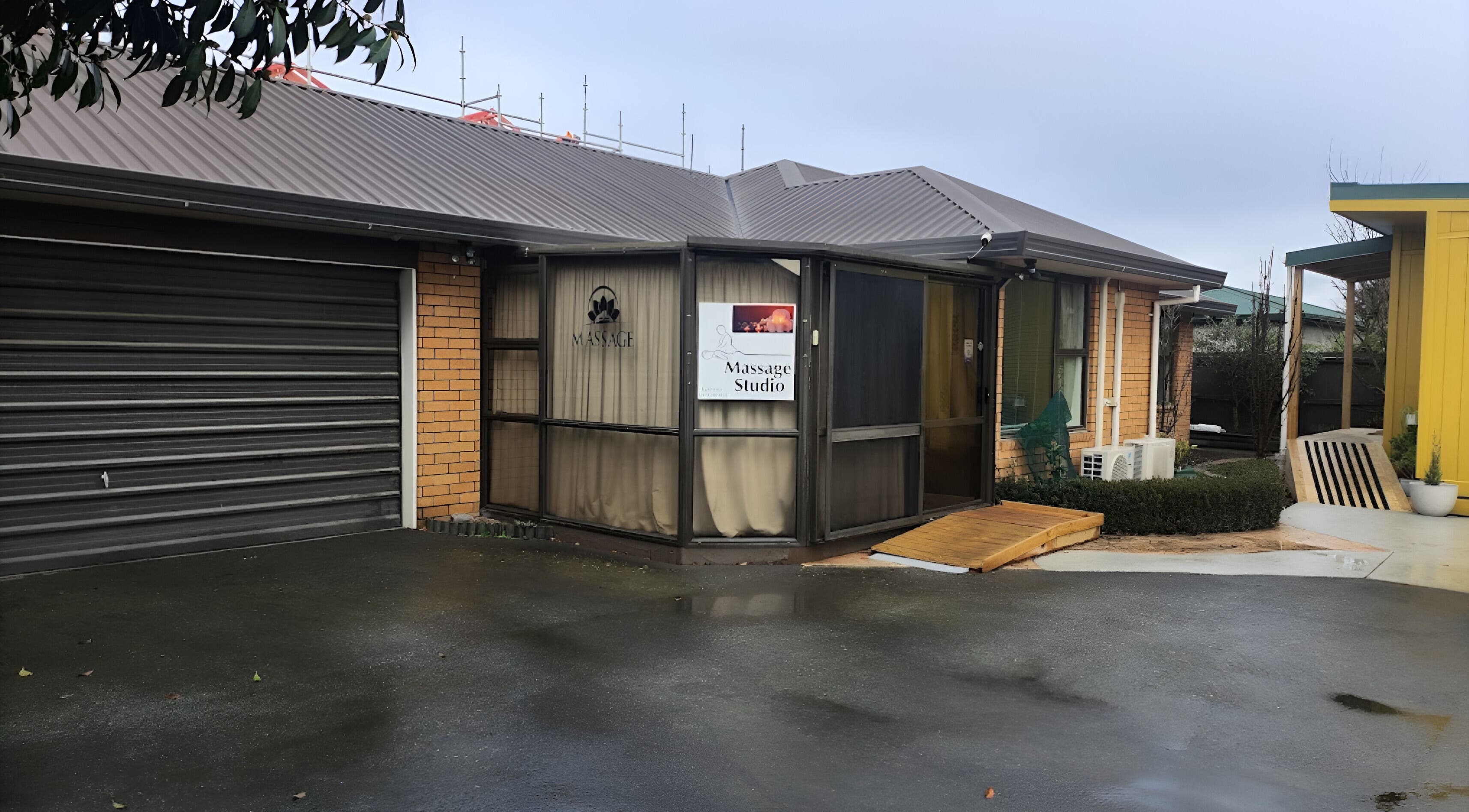 Exterior view of Sawasdee Massage, Christchurch, Canterbury, NZ with inviting entrance.