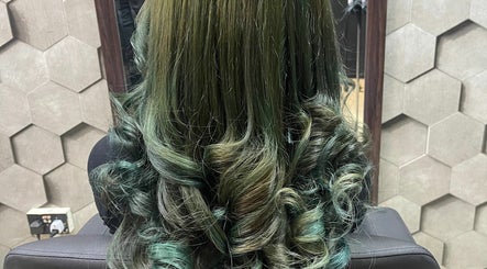 Hairbards Studio image 2