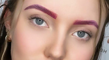 OH WOW BROW STUDIO image 3