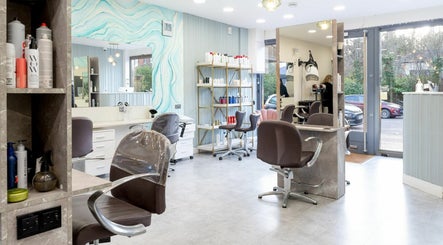 Salon 24 Hadley Wood afbeelding 3