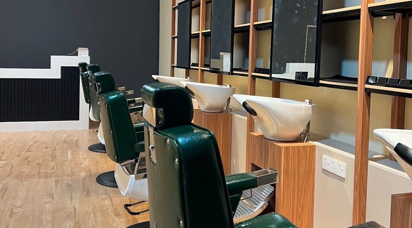 Modern salon chairs and washbasins at Manros Hair Studio, Cyberjaya, Selangor, MY.