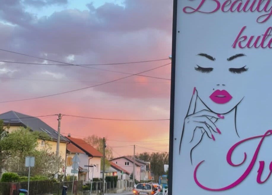 Natpis Beauty Kutak Iva u Zagrebu pred zalazak sunca, Zagreb, Grad Zagreb, HR.
