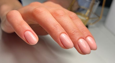 NOGTI Nails Fitzrovia image 2