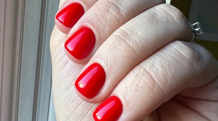 NOGTI Nails Fitzrovia image 3