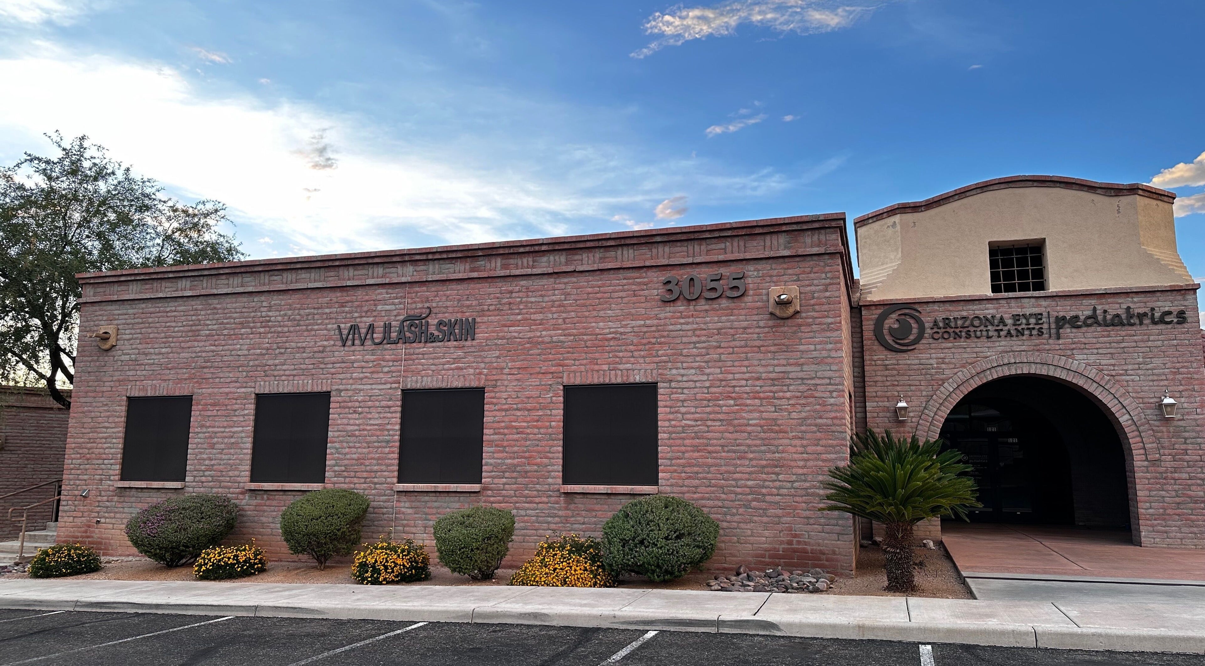 Vivu Lash & Skin exterior building in Tucson, Arizona, US with clean architectural lines.