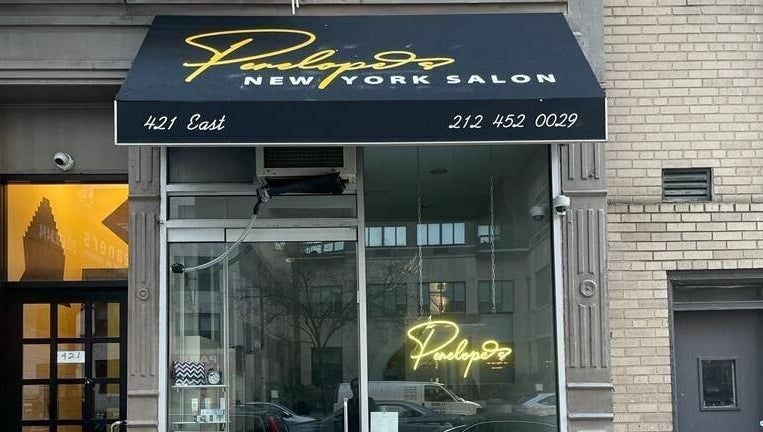 Penelope's New York Salon, bilde 1