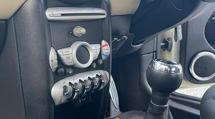 TipTop Auto Shop image 3