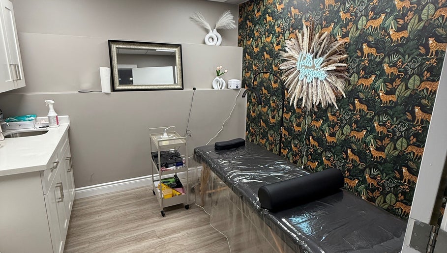 Chic treatment room at Brows With Shelbs, Hamilton, Ontario, CA with stylish decor and comfortable treatment bed.