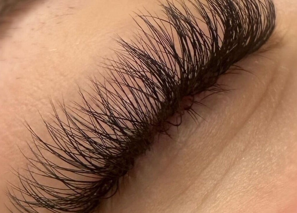 Close-up of eyelash extensions at Em’s Lashes and Beauty, Lowestoft, England, GB.