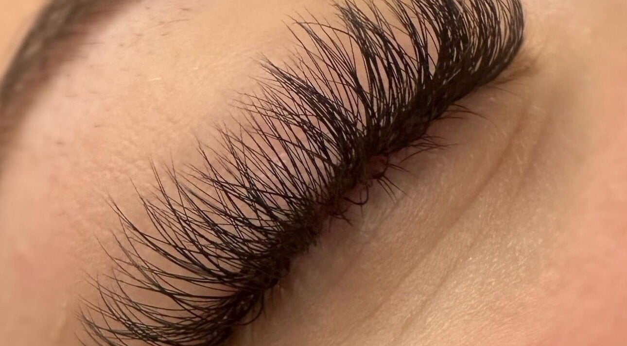 Close-up of eyelash extensions at Em’s Lashes and Beauty, Lowestoft, England, GB.