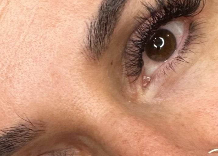 Close-up of enhanced lashes at Em’s Lashes and Beauty, Lowestoft, England, GB.