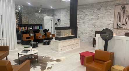 Alpha Salon