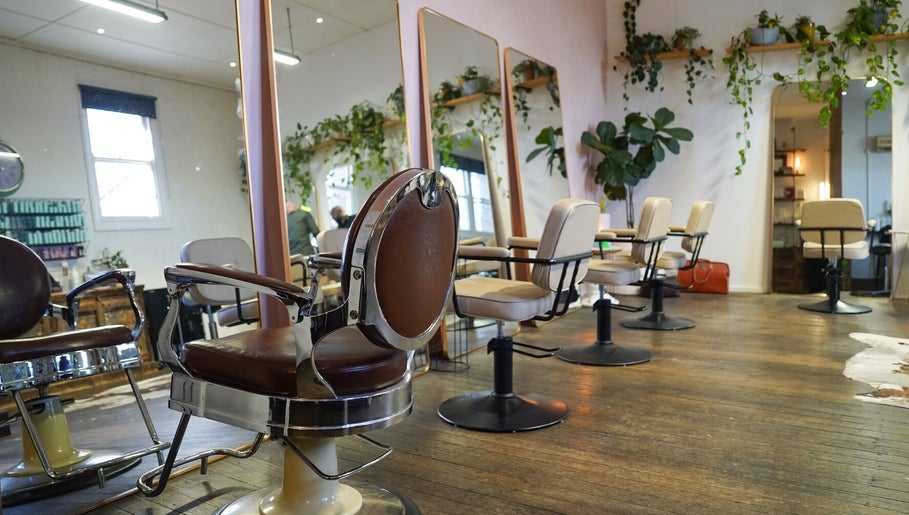 Stanley and Co Salon image 1