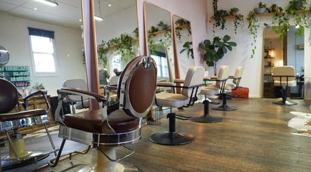 Stanley and Co Salon
