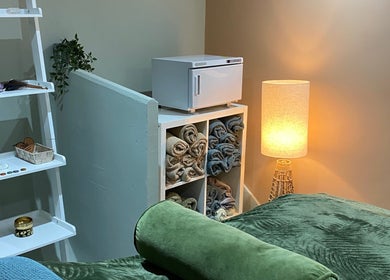 Relaxing therapy room at Paula Aesthetics & Holistics, North Houghton, England, GB.