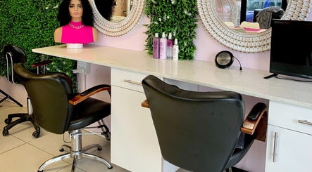 Top Level Hair and Beauty Salon – kuva 3